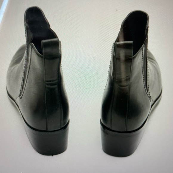 COLE HANN Marinne Pointed Toe Bootie - Picture 4 of 6